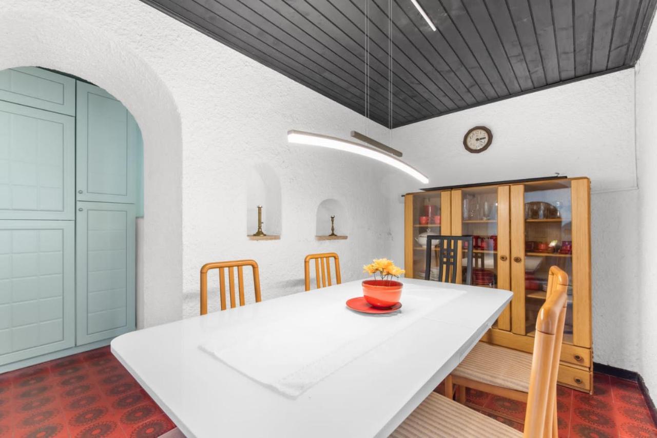 Apartmani Ella 라벡 외부 사진